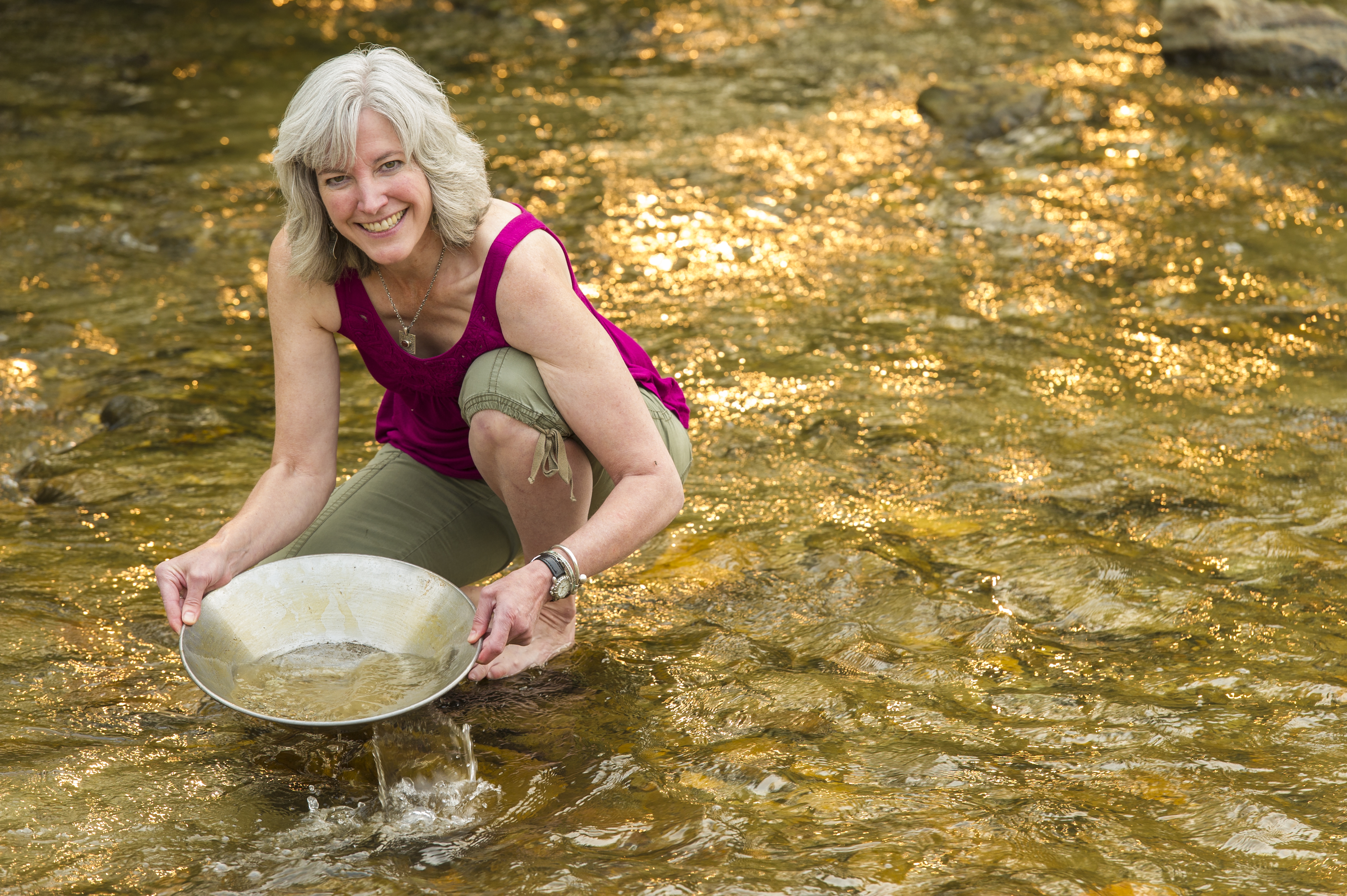 Gold Panning A Creek Running Through A Huge Gold Deposit! 