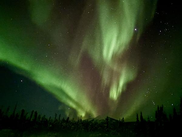 Sleep under the northern lights 