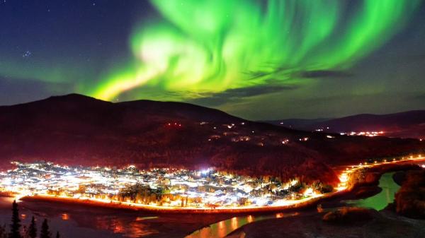 aurora above dawson city