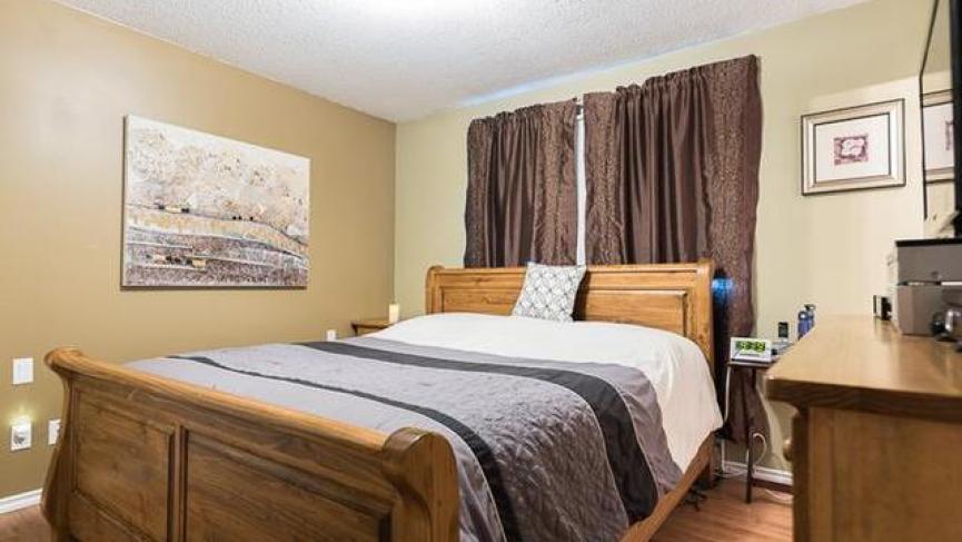 photo_server (5).jpeg