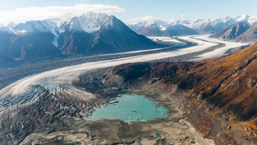 Flightseeing over spectacular Kluane National Park and Reserve