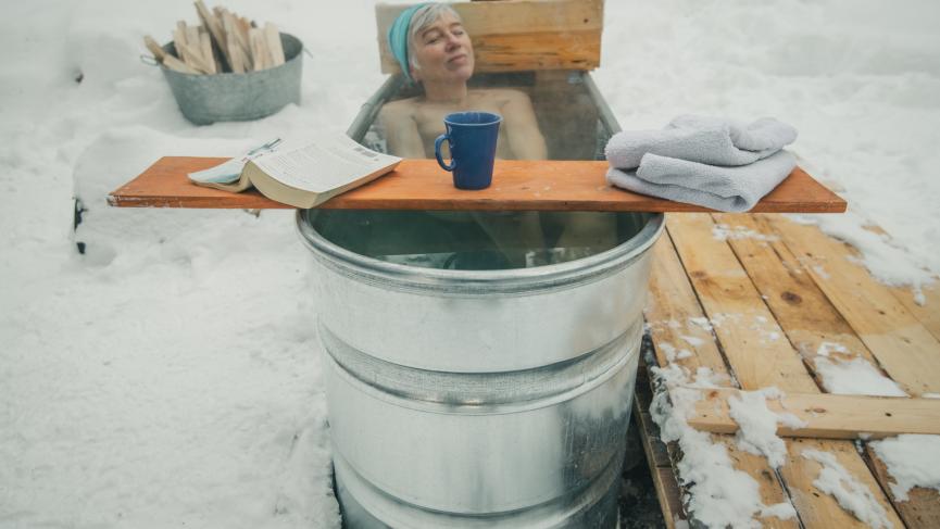 Spruce cabin hot tub