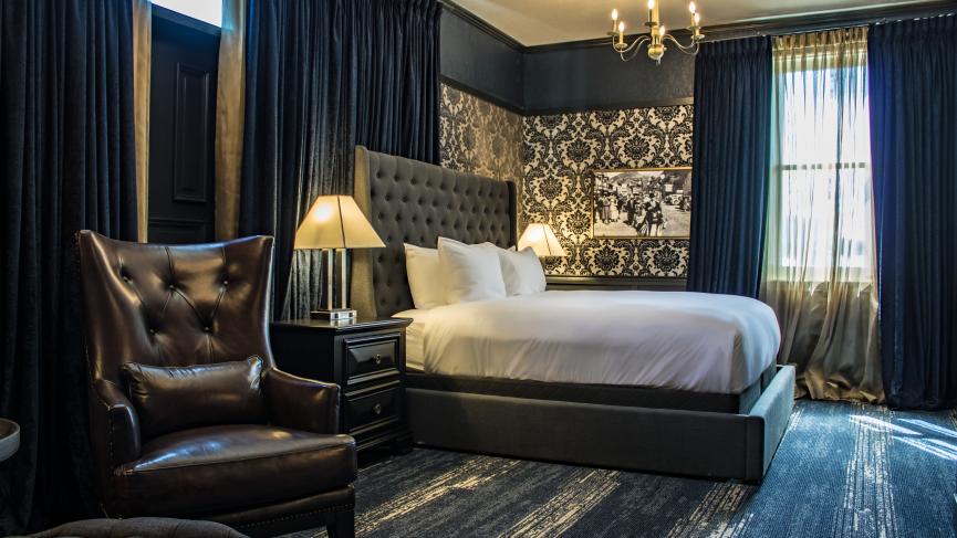 Midnight Sun Premium King Balcony Suite