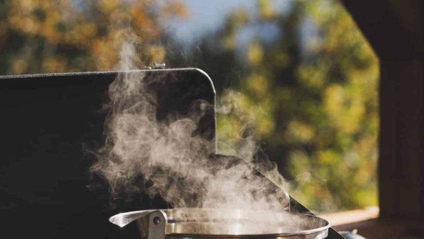 Pot on the cooking stove
