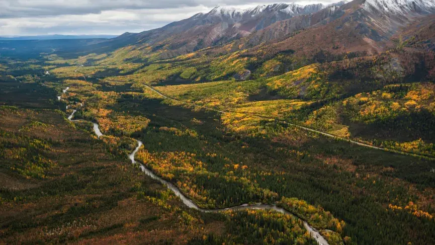 Dempster Highway through Tombstone