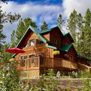 Springhills Chalet at Eclipse Nordic Hot Springs