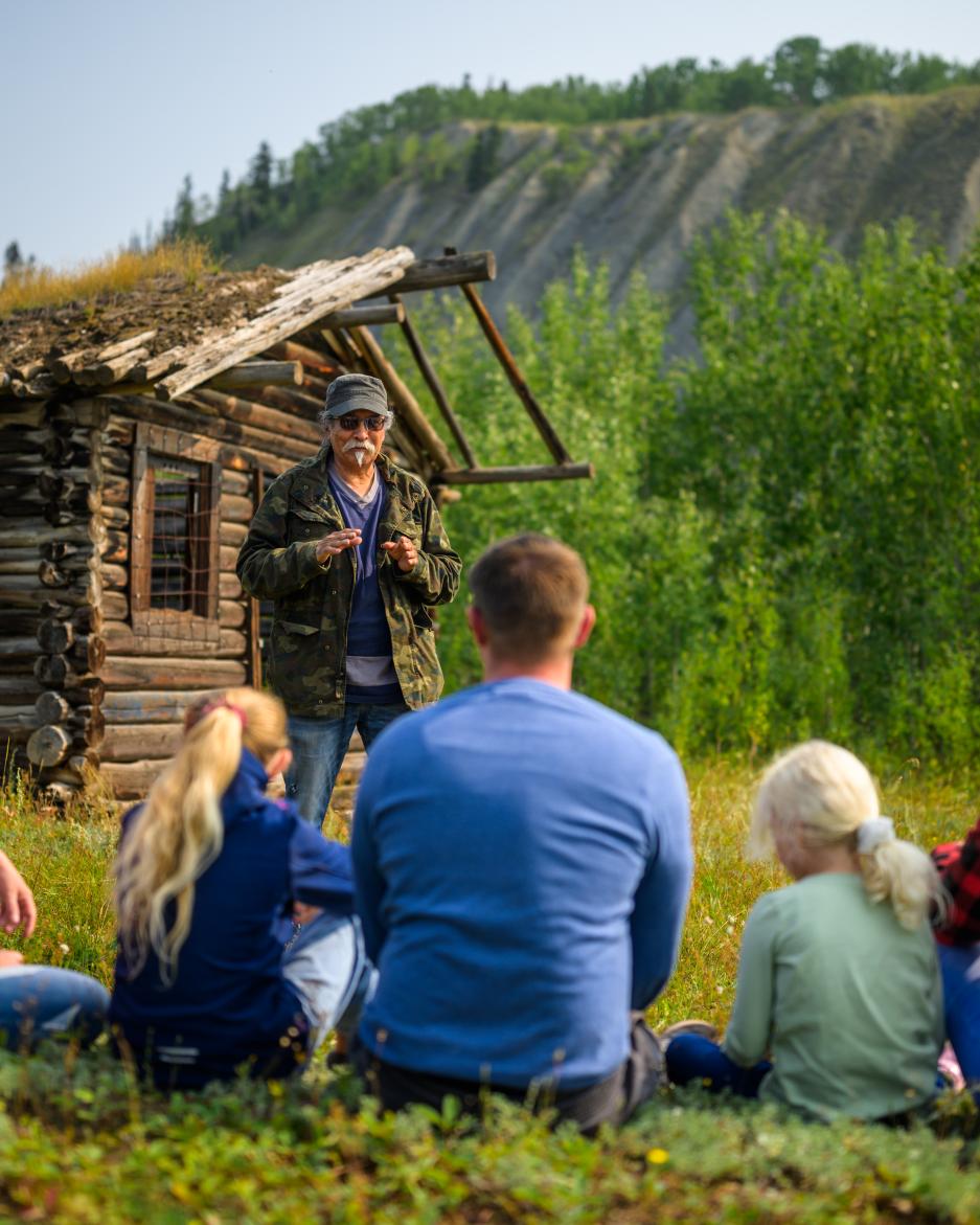 Guided tour with First Nations operator