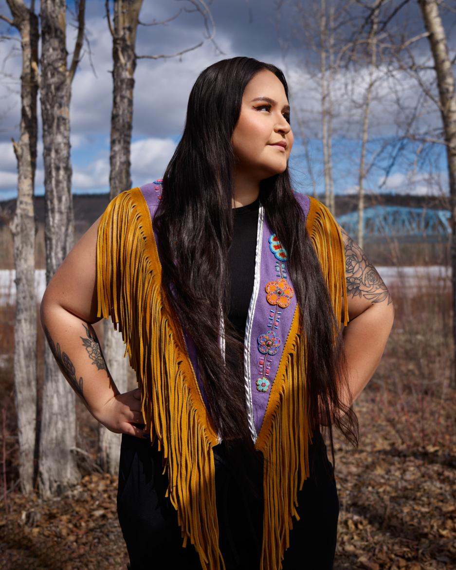 amber bakes showcasing her beadwork