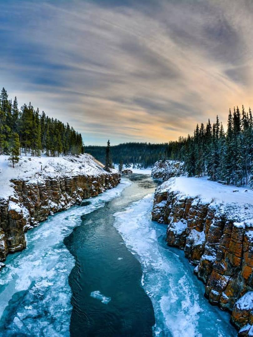 miles canyon in winter
