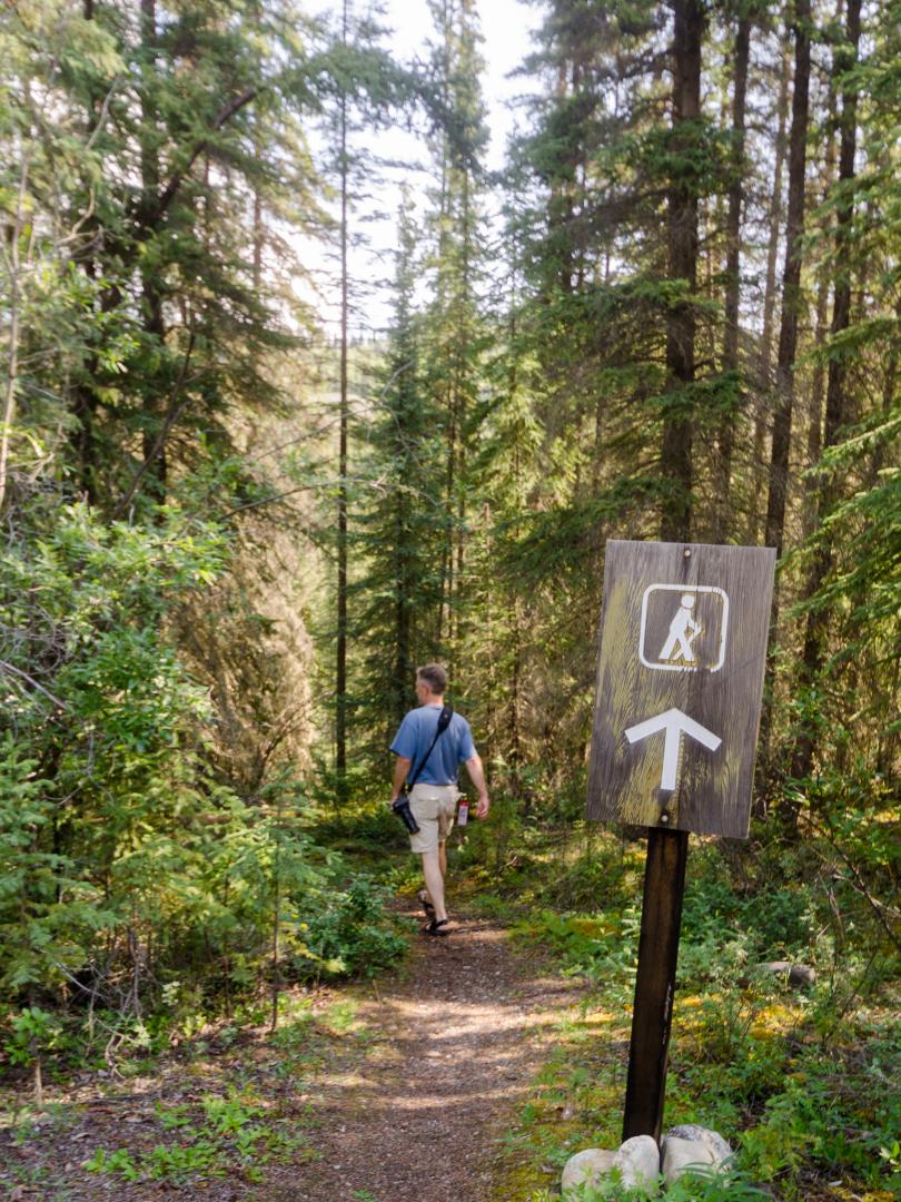 Lapie Canyon hiking trails
