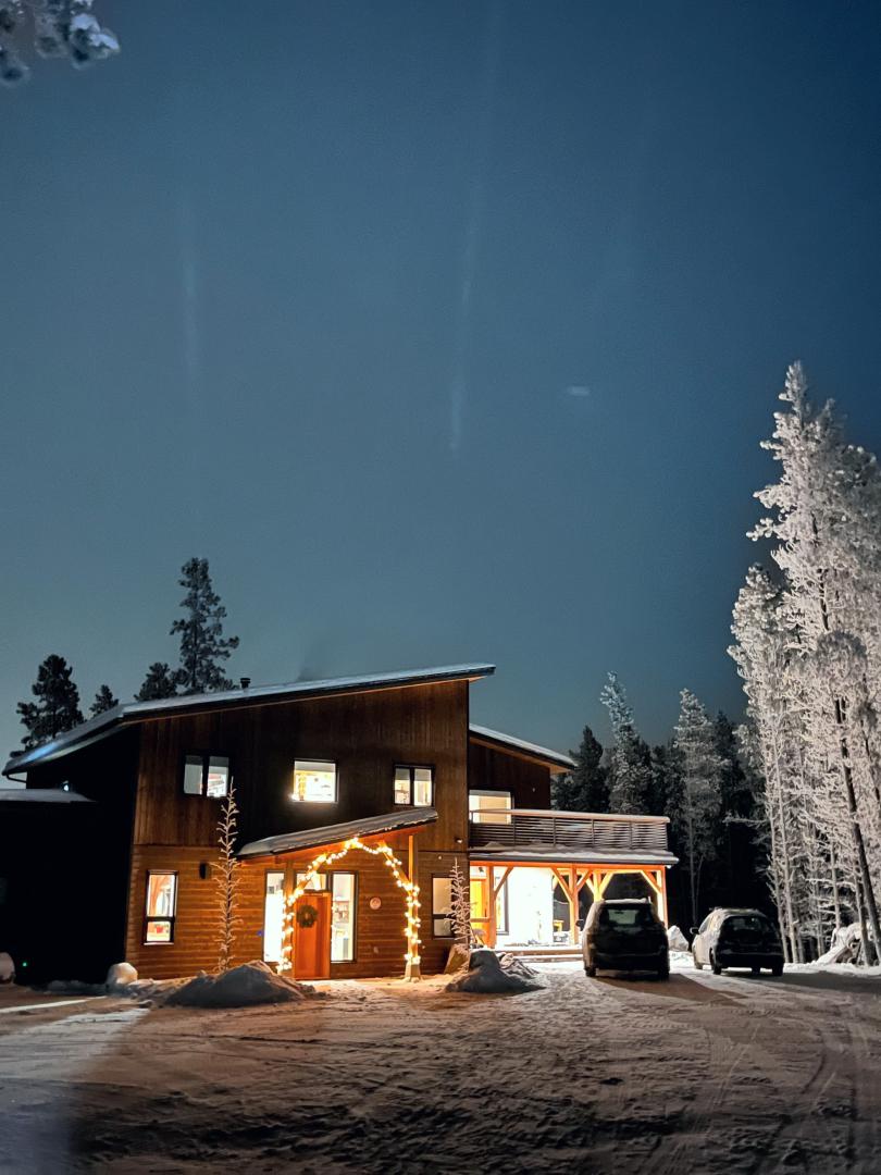 Yukon Ski Lodge  Winter