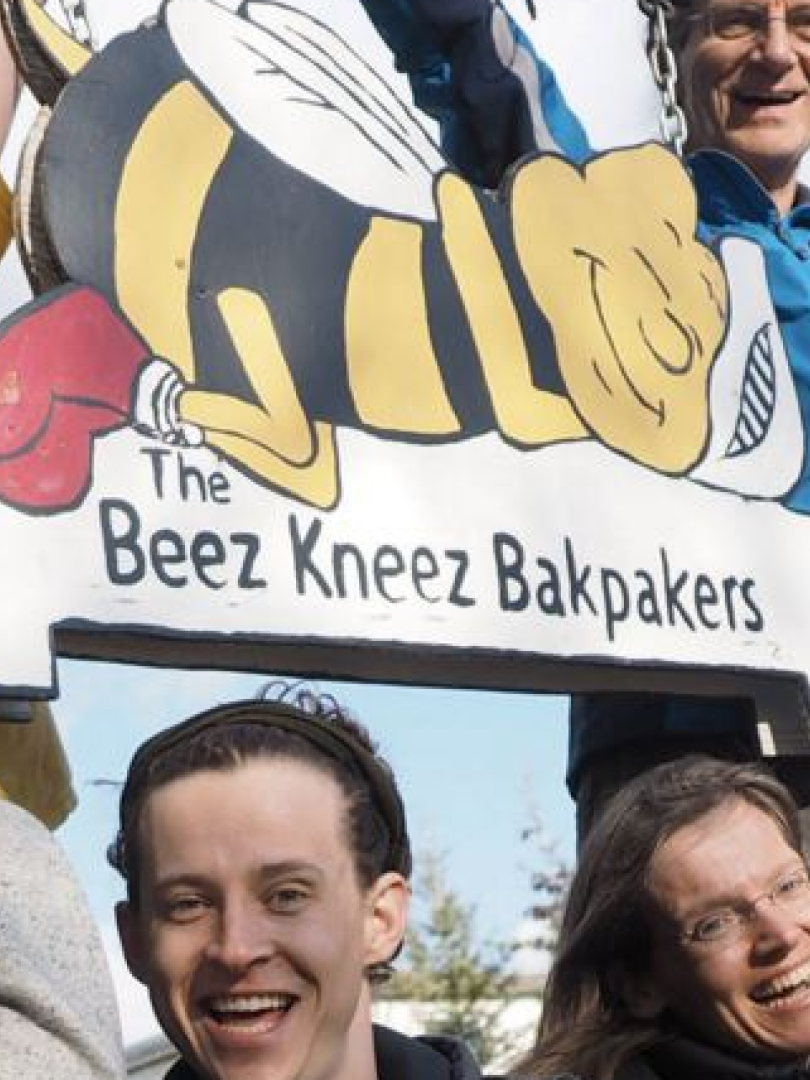BeezKneez.png