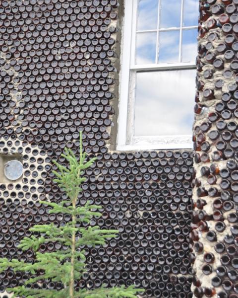 Keno-Bottle-House.jpg