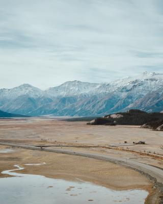 Views near Kluane Lake