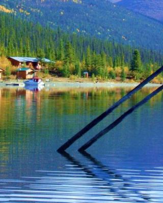 Fishing lodge with Ruby Range Wilderness Lodge