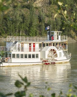 Klondike Spirit Paddlewheeler.jpg