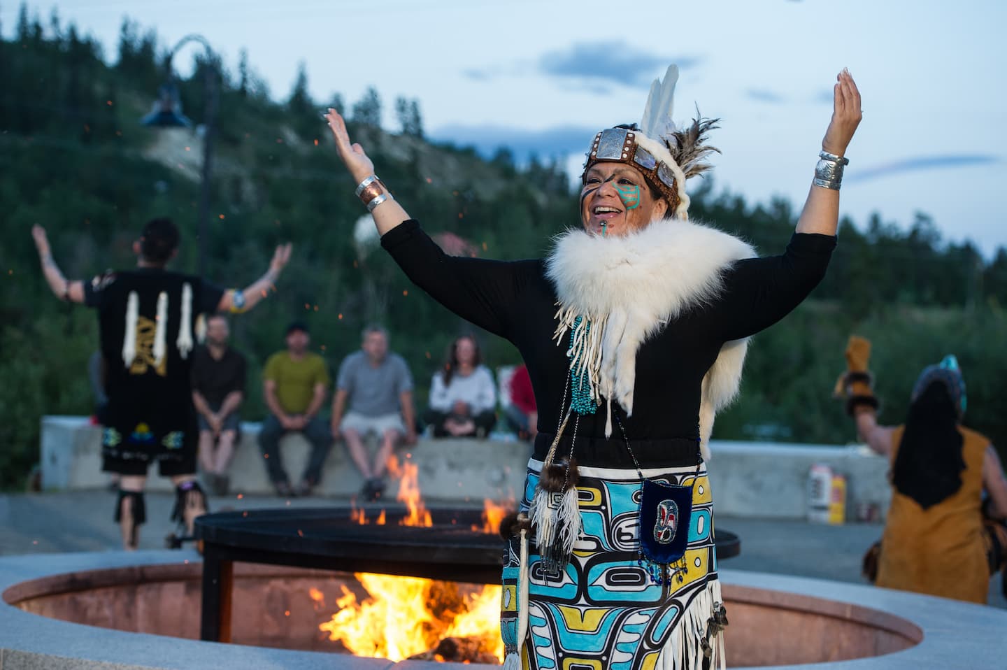 Gold panning made easy, Travel Yukon - Yukon, Canada