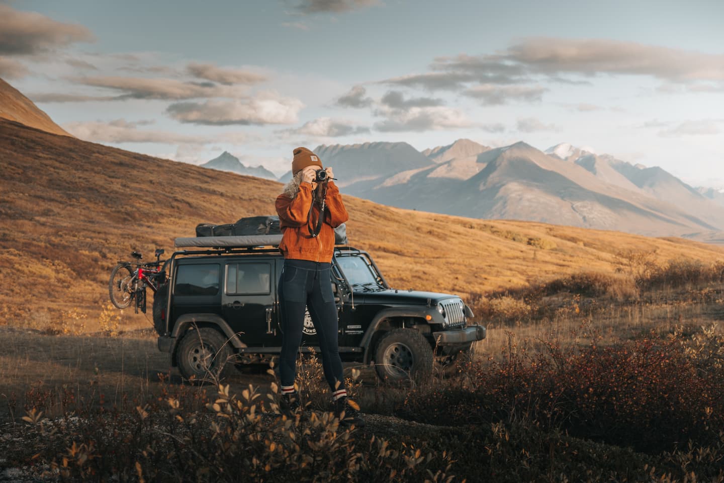 Gold panning made easy, Travel Yukon - Yukon, Canada